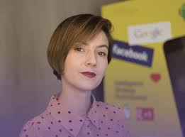 Deborah Napoli Abud (@deborahabud)