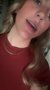 Hayes🐆🥂🍒 (@haileyy.starkeyyy)