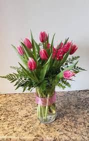 Pin By Emily Clarrey On Flower Shop Beautiful Flowers Flower Delivery Same Day Flower Delivery