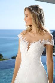 Kaufen sie das beste und neueste hochzeitskleid spitze auf banggood.com und bieten sie die qualität hochzeitskleid spitze zum verkauf mit weltweit kostenlosem versand an. Brautkleid A Linie Mit Spitze