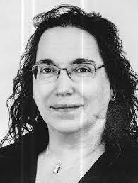 Diane Everett's Instagram, Twitter & Facebook