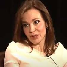 Lisa Abrahamson's Instagram, Twitter & Facebook