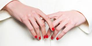 Dramatic texts and even more dramatic selfies. How To Make Your Nails Grow Longer And Stronger