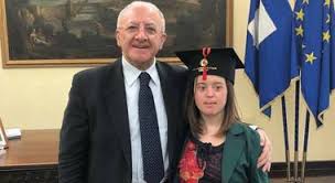 Scopri come dire qualsiasi numero fino a 9999. Napoli Studentessa Affetta Dalla Sindrome Di Down Si Laurea Con 110 E Lode Il Mattino It