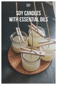 How To Make Soy Candles With Essential Oils En 2020 Comment Faire Une Bougie Bougies Diy Decoration Plantes Interieur