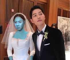 If i get the chance, i want to appear. he also talked about how he felt regarding the composite pictures of lee kwang soo's face put onto song hye kyo's body. Song Joong Ki Holds Second Wedding Ceremony But This Time With Kwangvatar