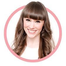 Danielle Benton's Instagram, Twitter & Facebook