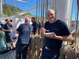 Enter your dates and choose from 98 hotels and other places to stay. Seilskipet Statsraad Lehmkuhl Fotos Facebook