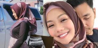 Anim ezati rizki mohd khalis (lahir 28 mac 1992) merupakan seorang pengacara televisyen malaysia, terkenal sebagai pengacara malaysia hari ini dan 999 di tv3. Anim Ezati Rizki Archives Media Hiburan