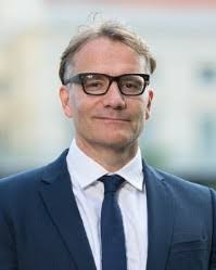 Joanna Russell, Global