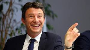 Gabriel attal, qui est à l'origine du premier vrai couac de com' de ce confinement, est comblé sur le plan sentimental. Les Petits Marquis Du Macronisme Un Certain Benjamin Griveaux Porte Parole Du Gouvernement Et Son Ami Gabriel Attal Ca N Empeche Pas Nicolas
