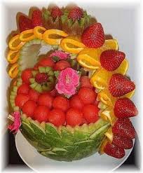 Como Decorar Canastas De Frutas Para Regalo Animadas Tallado De Frutas Y Verduras Frutas Y Vegetales Esculturas De Frutas