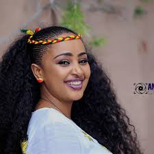 Artists ፦ Yared negu እና Adiam Sibhatu ያጎቴ ክሊፕ ላይ ያለችው ሴት ❤