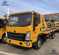 Sinotruk HOWO 4t 5ton Towing Full Landing Bed Low Angle Car Carrier Road  Rescue Recovery Flatbed Tow Rescue Wrecker Truck