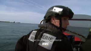 Ce documentaire nous plonge dans l'incroyable aventure des sentinelles de la mer qui se relaient chaque jour pour assurer notre sécurité dans des conditions souvent périlleuses. La Mer Sous Haute Surveillance 31 Aout Programme Tv