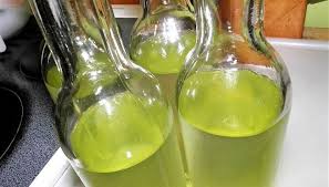 Il liquore è una bevanda alcolica piacevole e piacevole, che si distingue per il suo aroma ricco e il suo gusto squisito. Ricetta Liquore Delle 13 Erbe Le Ricette Di Buonissimo