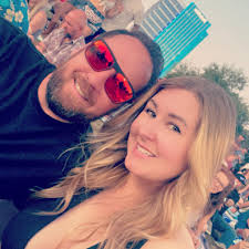 River Hauties was looking 🔥🔥🔥 as she and Leanna pulled up to SUPER CAT  FEST headquarters in the Demon Bikini Race Boat. 📸 Fast Loud Photography