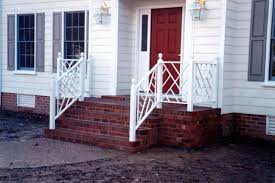 Clean lines can flatter any type of home if you know how to successfully combine old and new. Greendale Railing S Chippendale