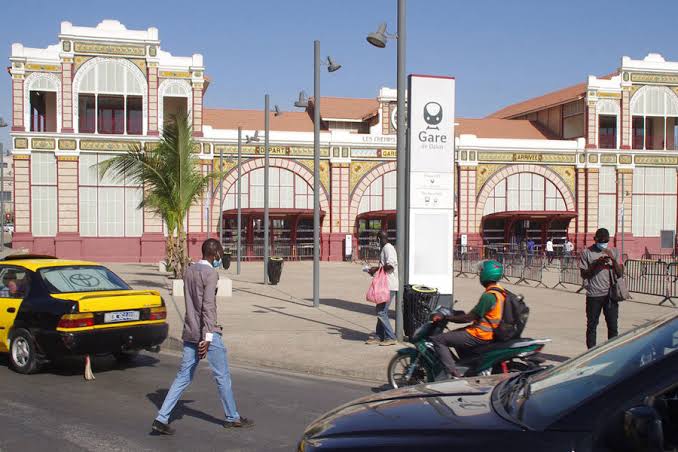 Dakar station - Urbidermis