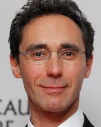 🚨BREAKING! Se dice que Guy Henry (Harry Potter) y Mandy Foley (What we do  in the shadows) se han unido al cast de 'CLAYFACE' de DC Studios