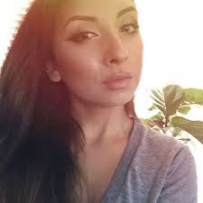 These Cakes By Leslie Vigil Look Like They've Been Decorated With Needle  And Thread