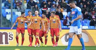 Analyse, prono et cotes du match de serie a la victoire de l'espoir pour. Napoli Spento Distratto E Sciupone Crollo Col Lecce 2 3 Ma Pesa Un Rigore Solare Negato A Milik Napoligol It