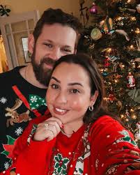 Our merriest christmas yet, so excited to marry my favorite human✨🥹🥰🎄