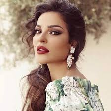 ما لا تعرفه عن نادين نسيب نجيم من هي سيرتها الذاتية إنجازاتها وأقوالها ومعتقداتها معلومات عن نادين نسيب نجيم