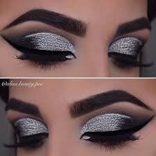 silver glitter eye makeup cat eye makeup