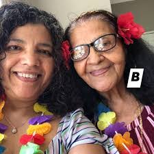 Kelly Hoffart's Instagram, Twitter & Facebook