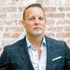 Evelyn Tesch's Instagram, Twitter & Facebook