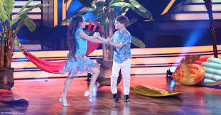 Here are some fun dance games for kids which are perfect for the party. Let S Dance Kids Paket Von Team Sergiu Mit Original Jacke