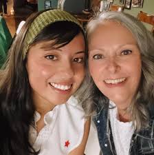 Lets make some quick and simple little Art Mark Heart Banners for  Valentines Day!! Just head over to our website (link in bio) and go to our  blog for a quick step