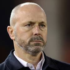 Mark Bowen Criticises 'Lethargic' Reading FC After Bristol City Defeat