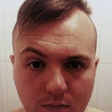 Declan Lyons (deckybhoy92)