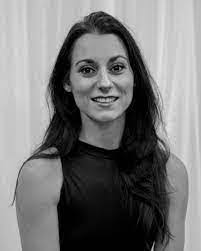 Carolyn Karl's Instagram, Twitter & Facebook