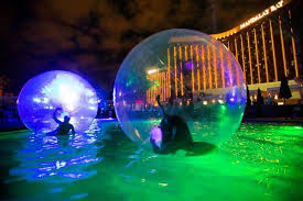 Nighttime Pool Parties Las Vegas At Night Bachelor Vegas