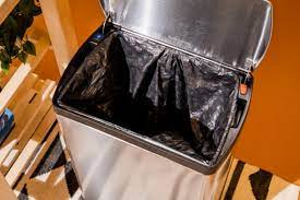 Once you've determined what size kitchen trash bags and garbage bags your can uses, it's easy to see what options are available. The Best Kitchen Trash Can For 2021 Reviews By Wirecutter