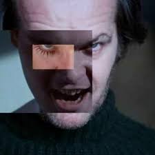 Las arañas cambian o mudan de piel (exoesqueleto) aproximadamente entre  4/12 veces antes de alcanzar su madurez, cuando se desprenden y emergen de  la piel que abandonan, el contacto con el aire