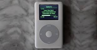 Beautiful, durable, and sleeker than ever, ipod classic now features an anodized aluminum and polished stainless steel enclosure with rounded edges. So Verwandeln Sie Einen Ipod Classic In Einen Player Mit Wlan Und Bluetooth Itigic
