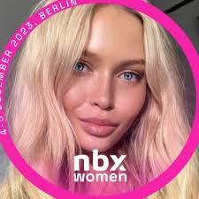 Silvia Allen's Instagram, Twitter & Facebook