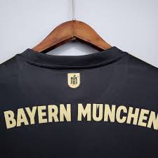 Borussia dortmund camisa borussia dortmund preta all black 19/20 r$ 75,00. Camisa Bayern De Munique Especial 21 22 Torcedor Adidas Masculina Preta