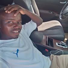 A woman was having SEX in an apartment 15 floors high with another man.She  later heard her husband coming,,she told her side dude to stand like a  robot and not to move.