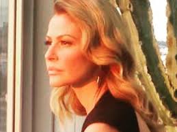 Έχοντας ξεπεράσει πια τα 40 αλλά και τα 50 τους χρόνια, ψάξαμε και βρήκαμε πώς είναι σήμερα μερικά από τα πιο γνωστά τοπ μοντέλα της δεκαετίας του 90. Tzenh Mpalatsinoy Poy Ekane Pasxa Fwtografies Celebrities Eidhseis