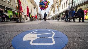 Police imposed a lockdown in the building until the shooter could be stopped. Lockdown Landerchefs Streiten Uber Verscharfte Restriktionen Zeit Online