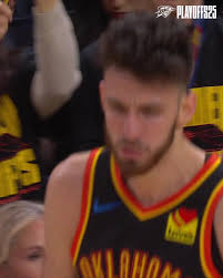 Wiggs steal ➡️ JDub dime ➡️ Lu finishes through the contact 😮‍💨