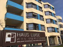 Kurpark (0,5 km), schloss bad homburg (0,4 km) und erlöserkirche (0,4 km). Memomoto Im Haus Luise In Bad Homburg Memomoto