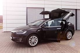 Tesla Model X P100dl Mieten In Oettingen In Bayern Voiture Electrique Voiture Electrique