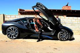 In 2017, bushiri sent shockwaves across the nation following the unveiling of prices for the upcoming gala dinner with prices ranging from r1000 to r25 000. Watch I Deserve Gifts Mboro Clarifies Why Bushiri Gave Him R1 Million