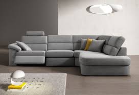 Schienale onda imbottito e bracciolo tondo. Divano Relax George Divano Con Recliner Sofa Club Treviso